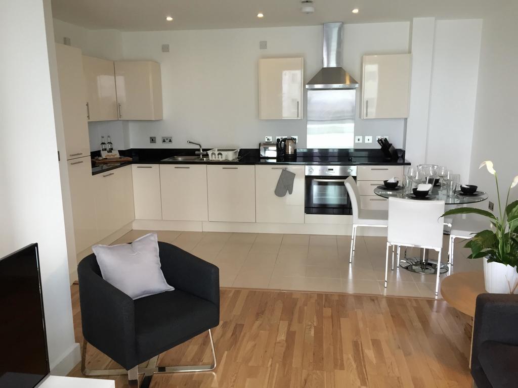 Ferienwohnung Olympic One Eighty Ilford Zimmer foto