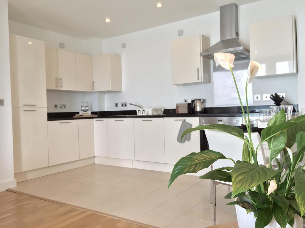 Ferienwohnung Olympic One Eighty Ilford Zimmer foto