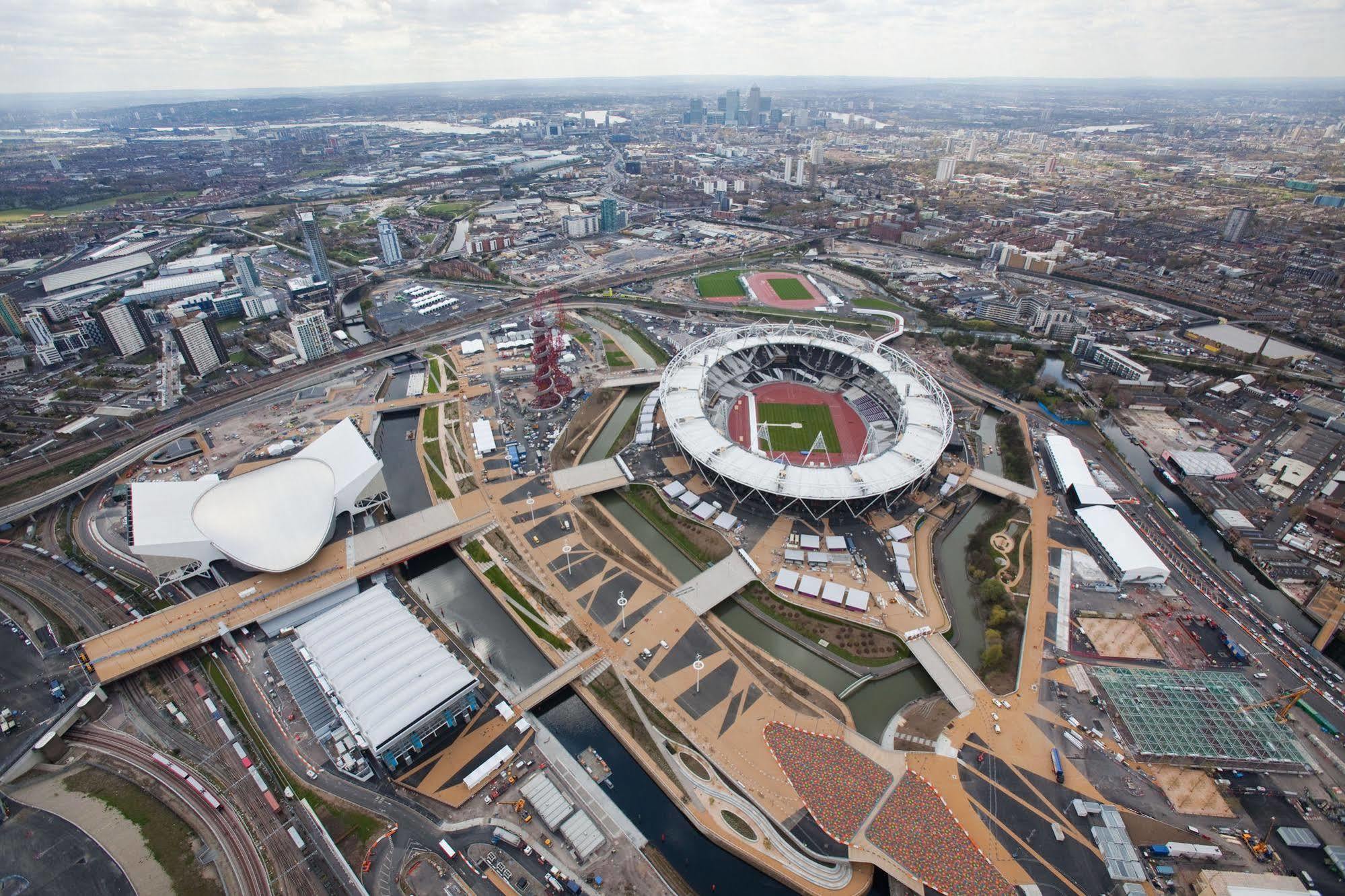 Ferienwohnung Olympic One Eighty Ilford Exterior foto